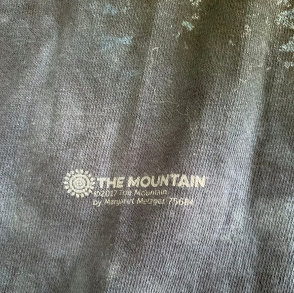 The mountain men's XL patriotic shirt - Picture 3 of 3